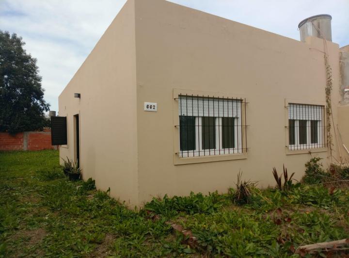 Casa · 60m² · 4 Ambientes · 3 Cocheras