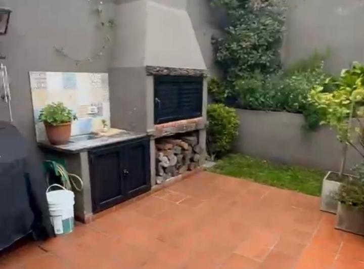 Casa · 2 Dormitorios · 1 Cochera