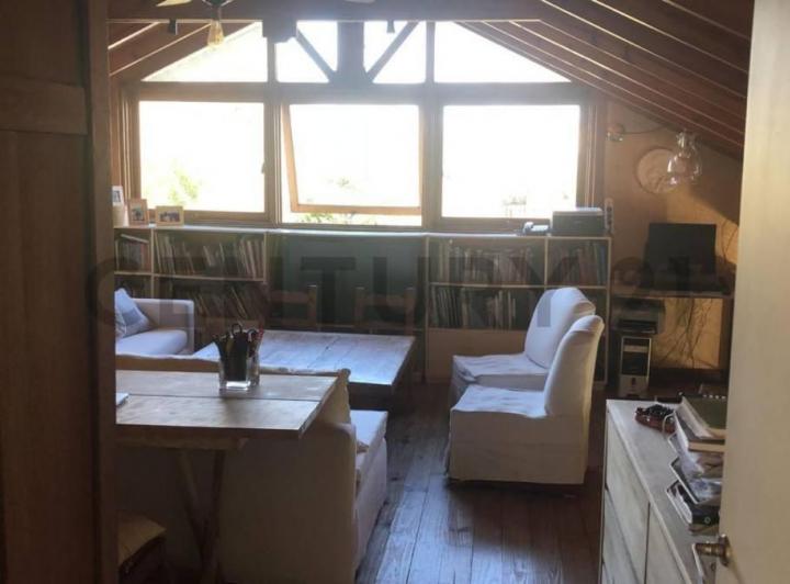 Casa · 237m² · 5 Ambientes · 2 Cocheras