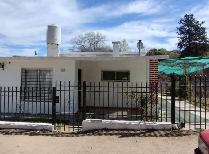 Casa · 4 Ambientes · 1 Cochera