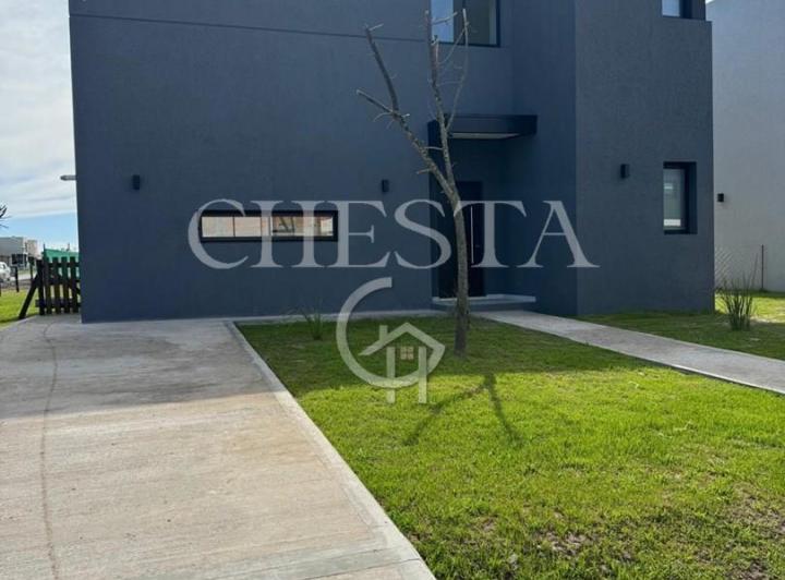 Casa · 150m² · 6 Ambientes