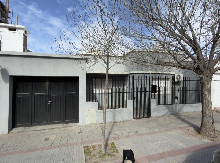 Casa · 90m² · 3 Ambientes · 1 Cochera
