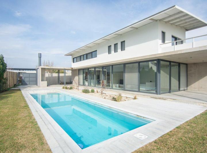 Casa · 175m² · 4 Ambientes · 2 Cocheras