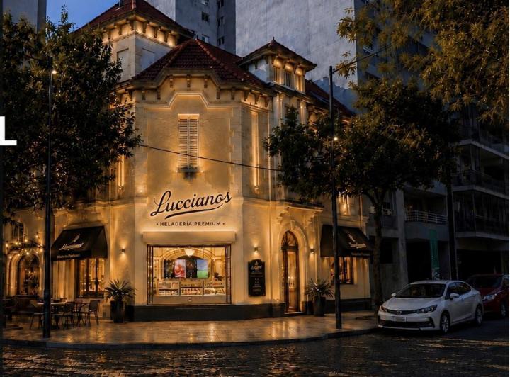 Casa · 330m² · 8 Ambientes