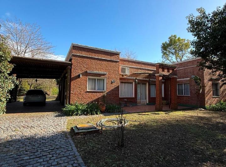 Casa · 144m² · 3 Dormitorios · 1 Cochera