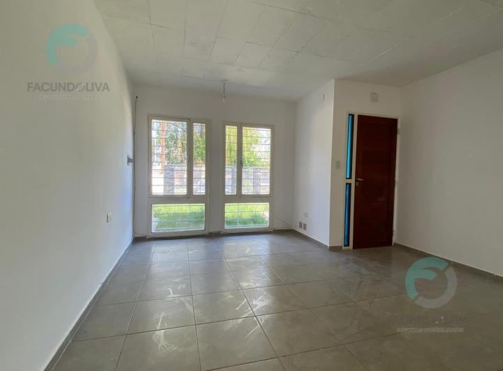 Casa · 90m² · 5 Ambientes · 1 Cochera