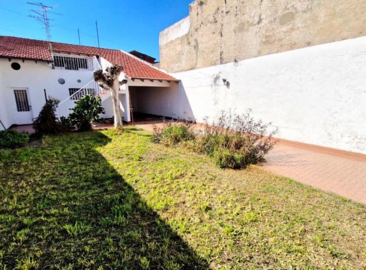 Casa · 55m² · 3 Ambientes · 2 Cocheras