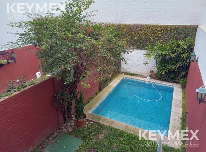 Casa · 157m² · 4 Ambientes · 2 Cocheras
