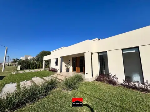Casa en Venta en Riachuelo, Capital