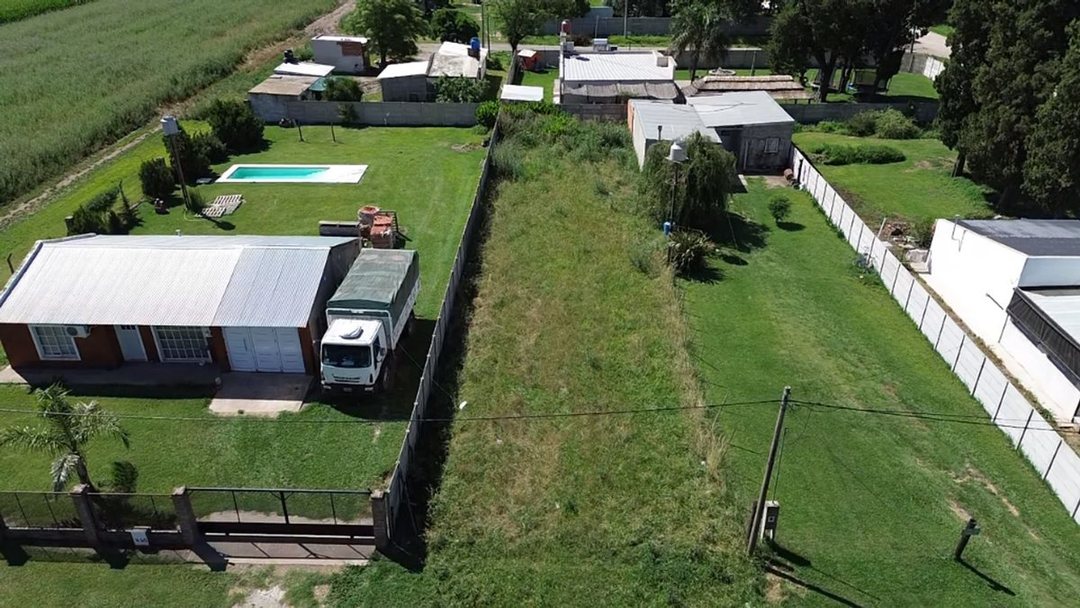 EN VENTA LOTE 11X46 CALLE LOS TILOS