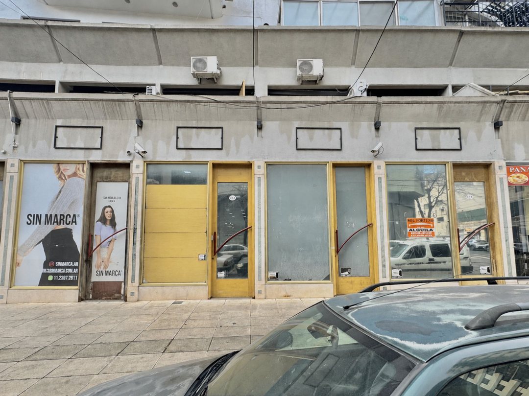 2 UNIDADES DE OFICINA EN VENTA FLORES. OPORTUNIDAD