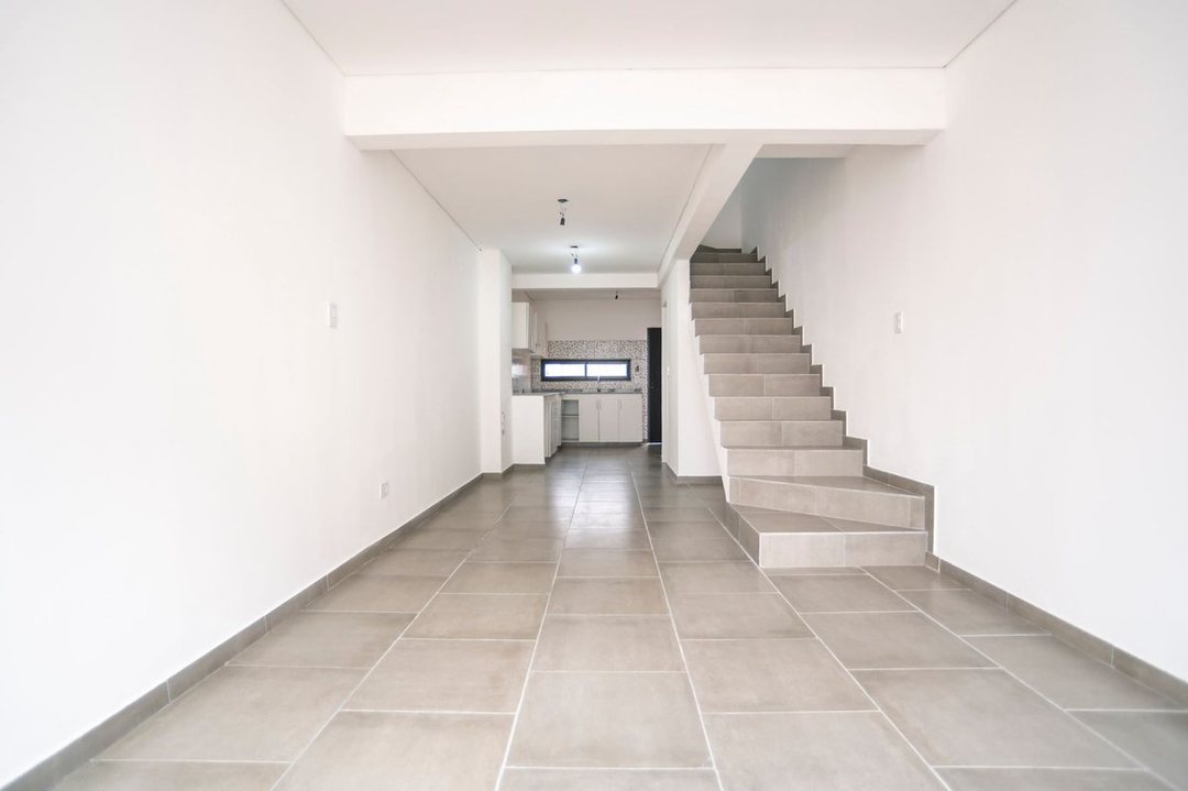 DUPLEX EN VENTA PLATANOS