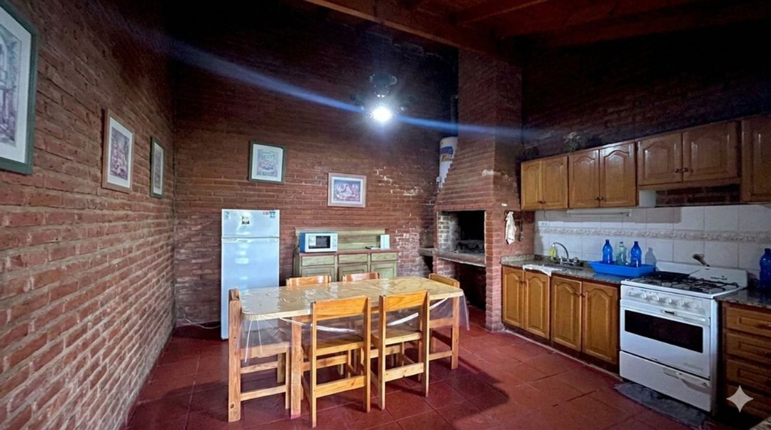 VENTA CASA CON GRAN PARQUE SANTA CLARA DEL MAR