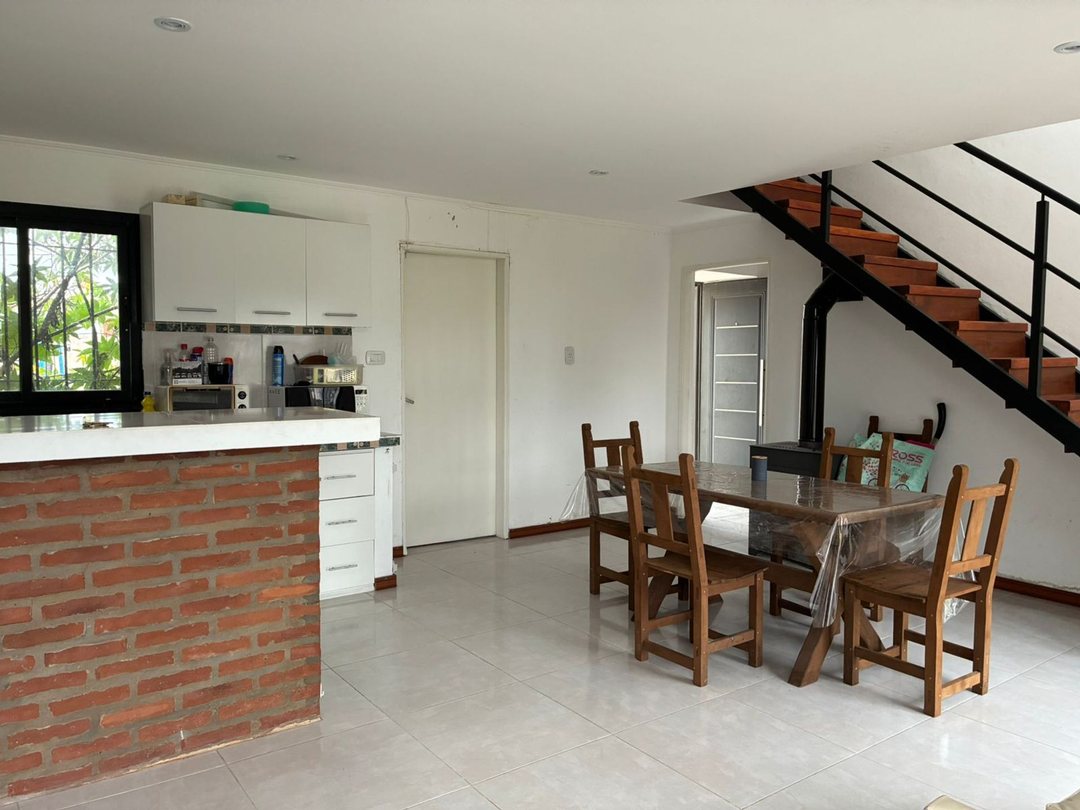 VENTA CASA 4 AMB BARRIO TRES DE ENERO MONTE A.CRED