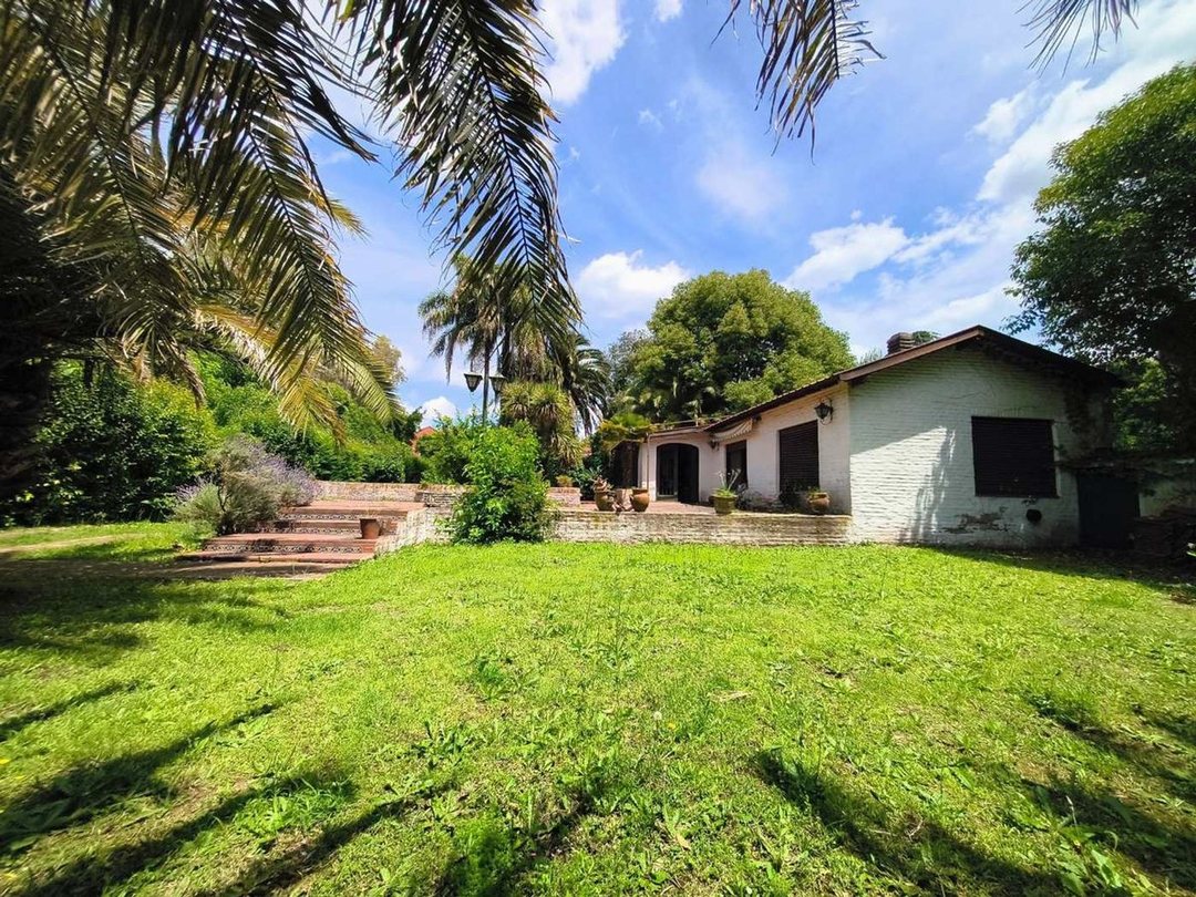 CASA EN VENTA SANTA AMELIA 3 AMBIENTES GRAN LOTE
