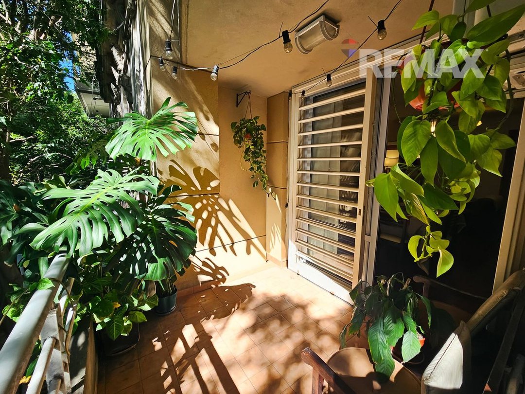 VENTA 2 AMB COCHERA Y TOILETTE - BARRIO INGLÉS