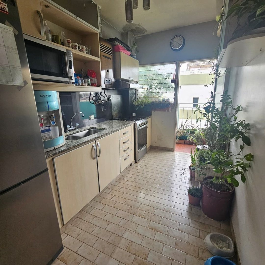 Venta departamento 2 ambientes Sáenz Peña luminoso