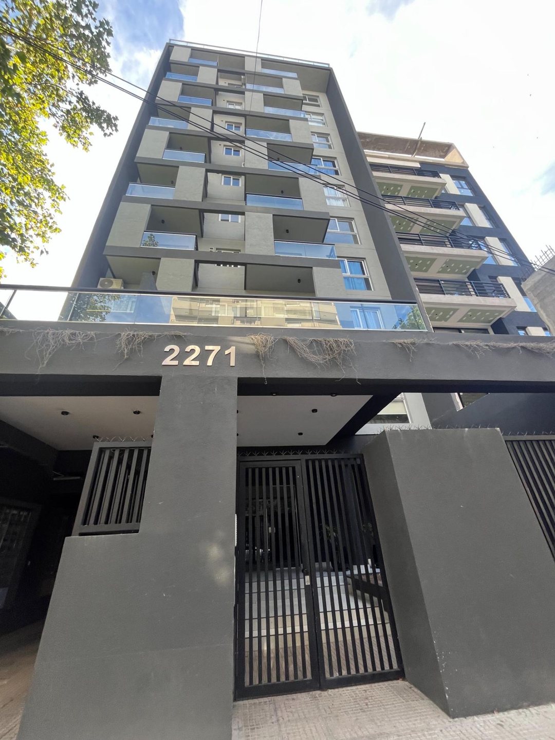 COCHERA EN VENTA  Caseros Centro