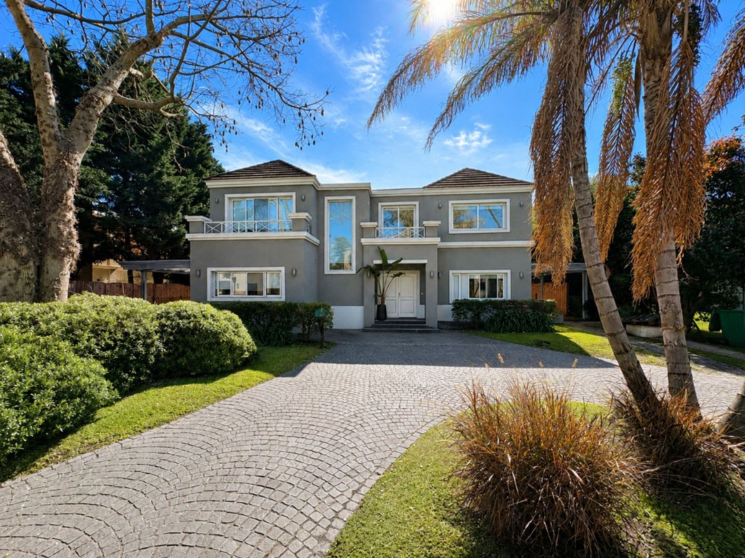 Casa 5 Ambientes Venta San Carlos Country Pileta