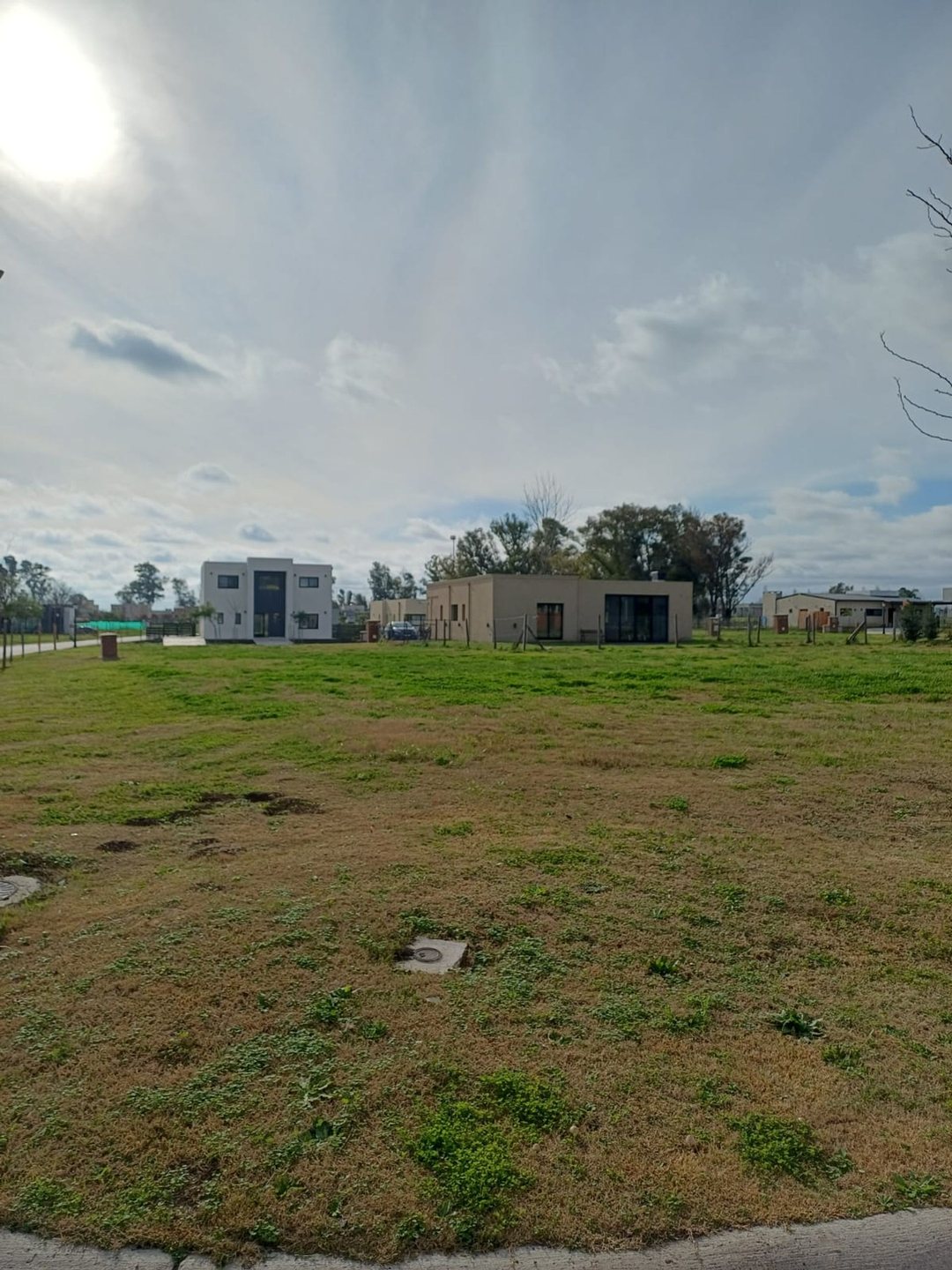 VENTA LOTE 187 BARRIO SANTA LUCIA. PILAR DEL ESTE