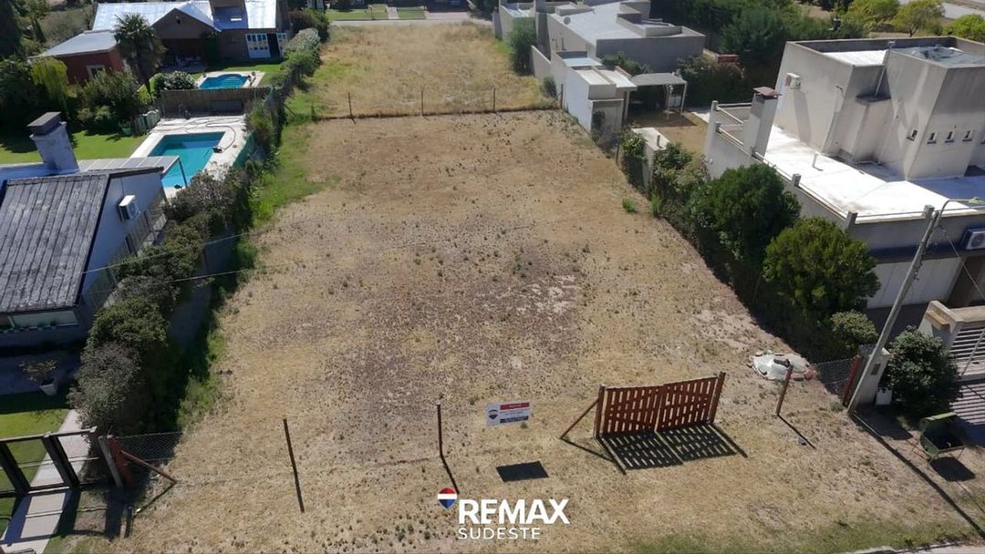 BARRIO PARAGONIA LOTE CERRADO