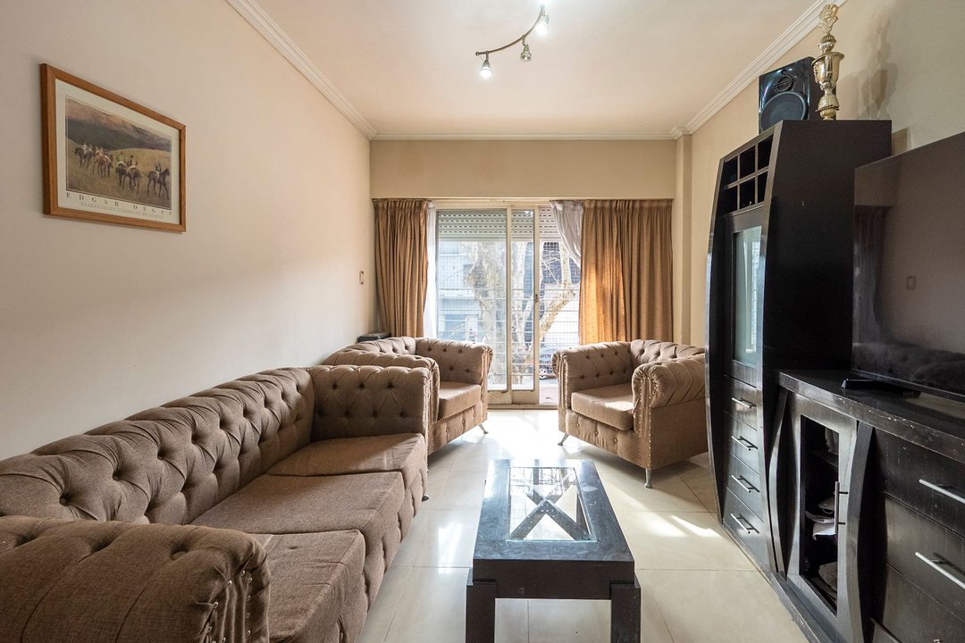 Venta depto, 5 amb. balcon, 2 baños, V. Urquiza