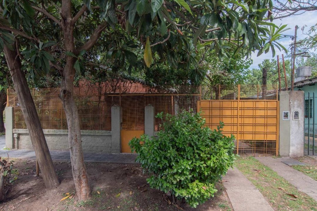 VENTA CASA 3 AMBIENTES HURLINGHAM ACEPTA PERMUTA