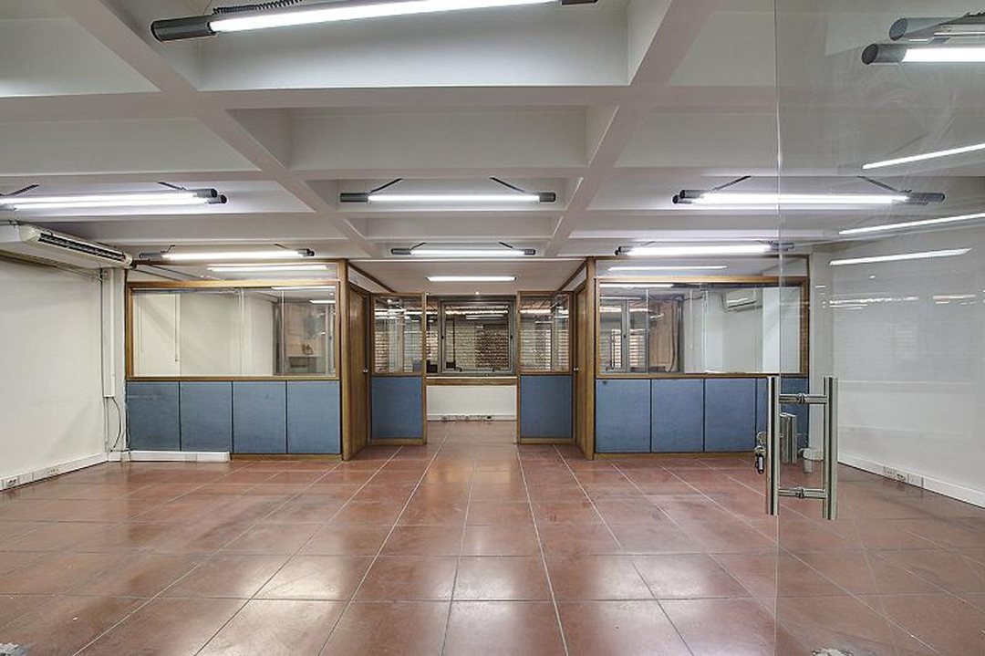 Oficina Piso Entero Excelente Ubicacion y Estado