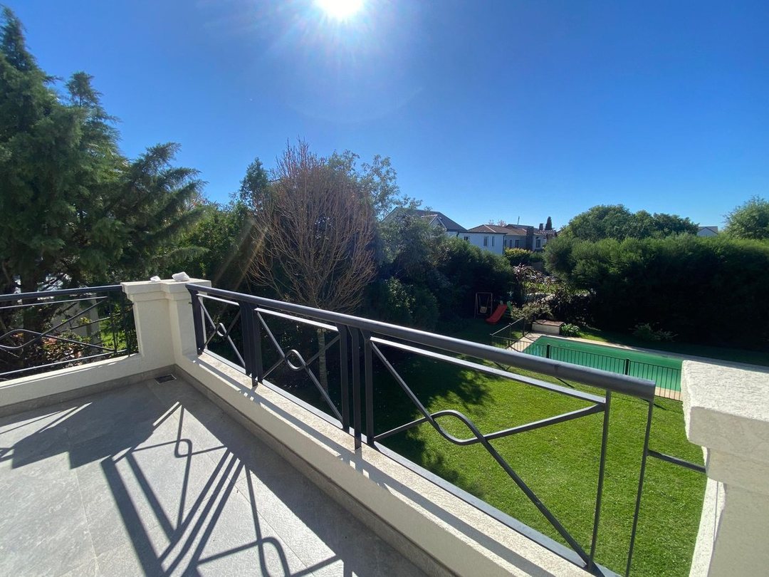 ALQUILER ANUAL CASA 6 AMB EN NORDELTA - AMOBLADA