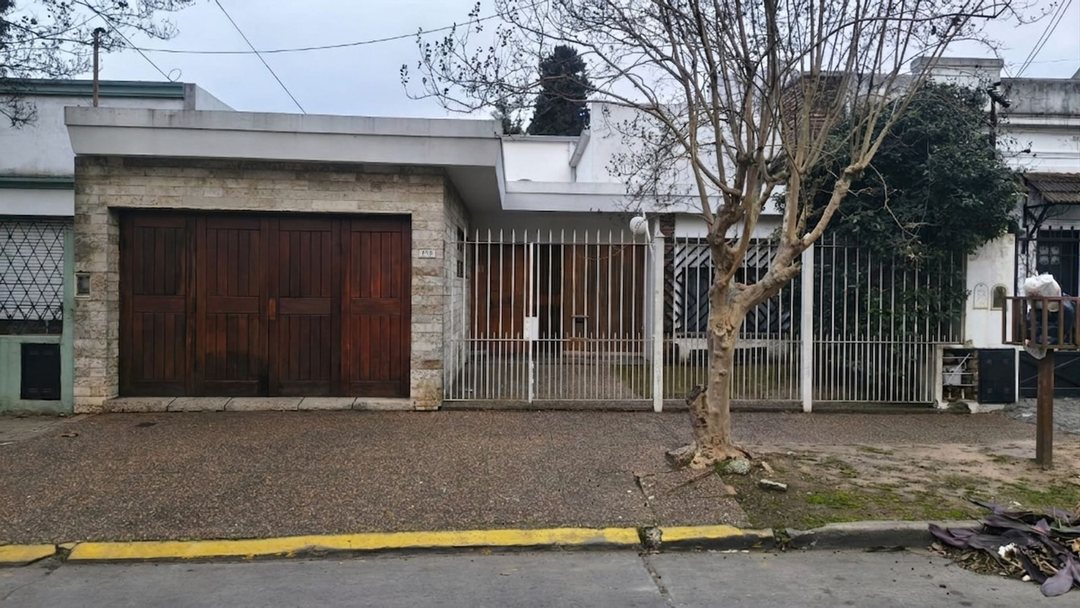 Excelente casa en una planta  Centro de Quilmes