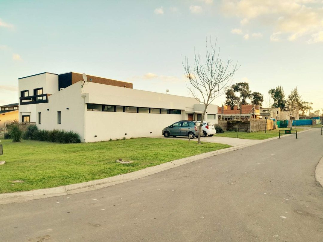 Casa 4amb Venta B.° San Pablo Pilar  Jardín-Pileta