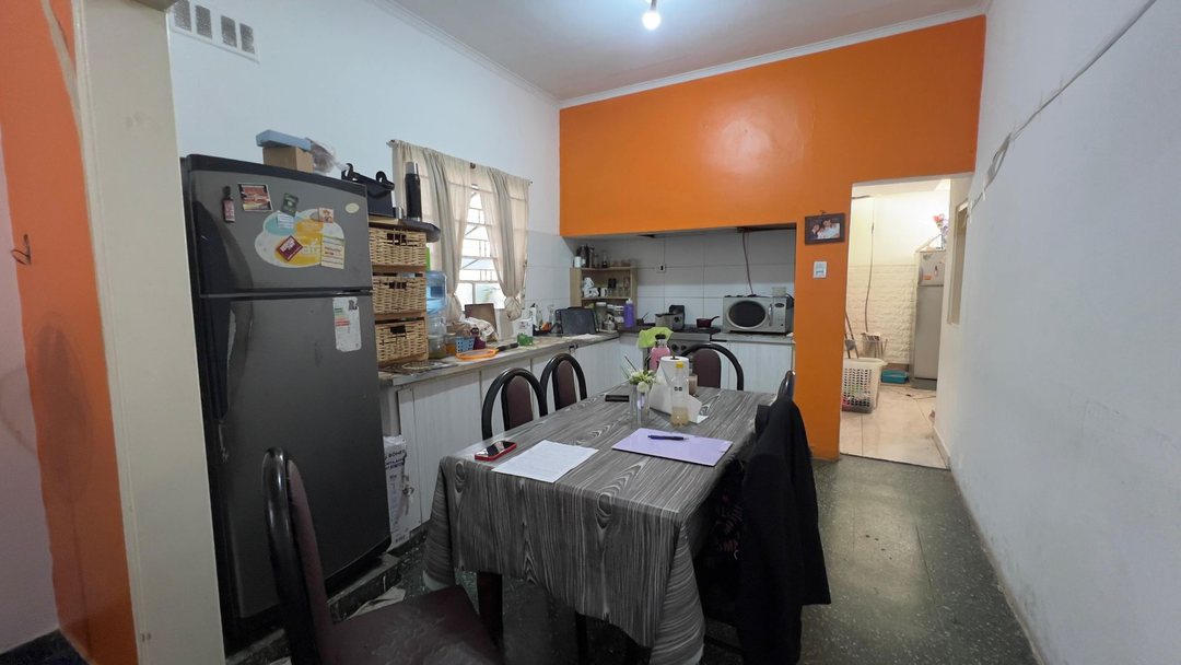 Venta Ph en Lomas del Mirador 4 amb. con Patio