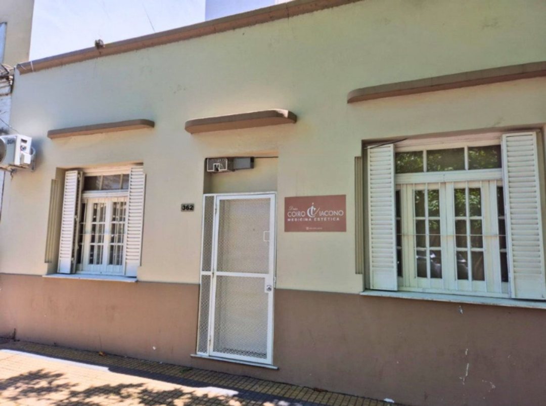 LOCAL 4 AMBIENTES CON PATIO EN QUILMES EN VENTA