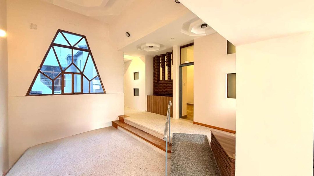 PROPIEDAD EN ALQUILER - IDEAL OFICINAS/CONSULTORIO