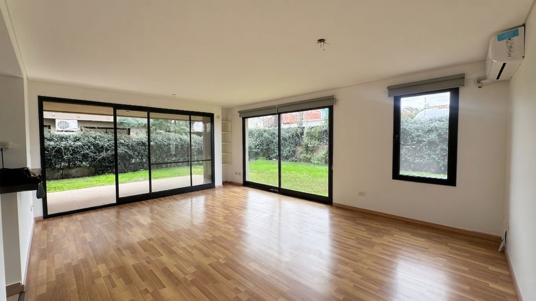 Exclusivo 3 amb con jardín de 220 m² y parrilla |