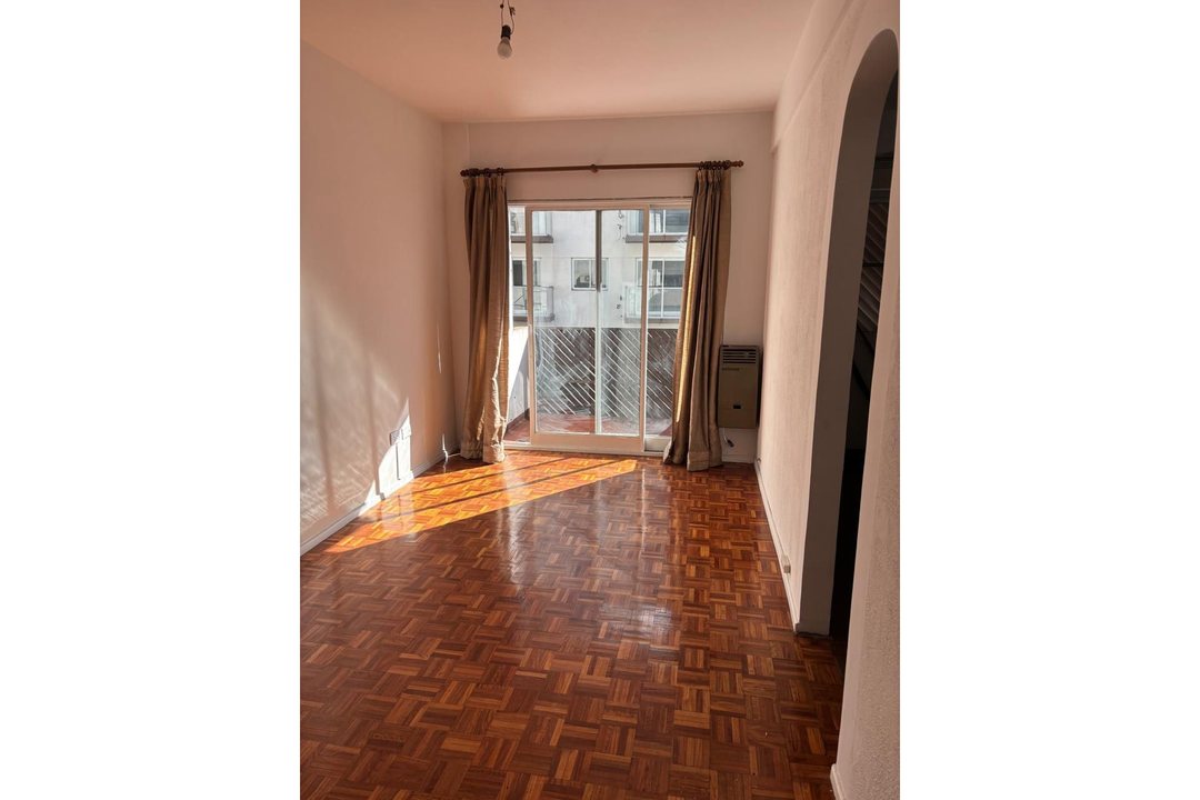 Departamento 2 amb alquiler Almagro balcón frente