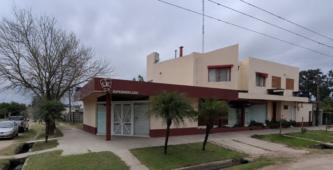 SE ALQUILA LOCAL COMERCIAL EQUIPADO EN RECONQUISTA