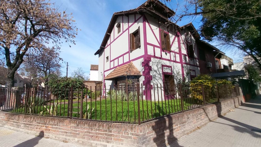 VENTA CASA 5AMB.JARDIN-COCH. P.AVELLANEDA FLORESTA