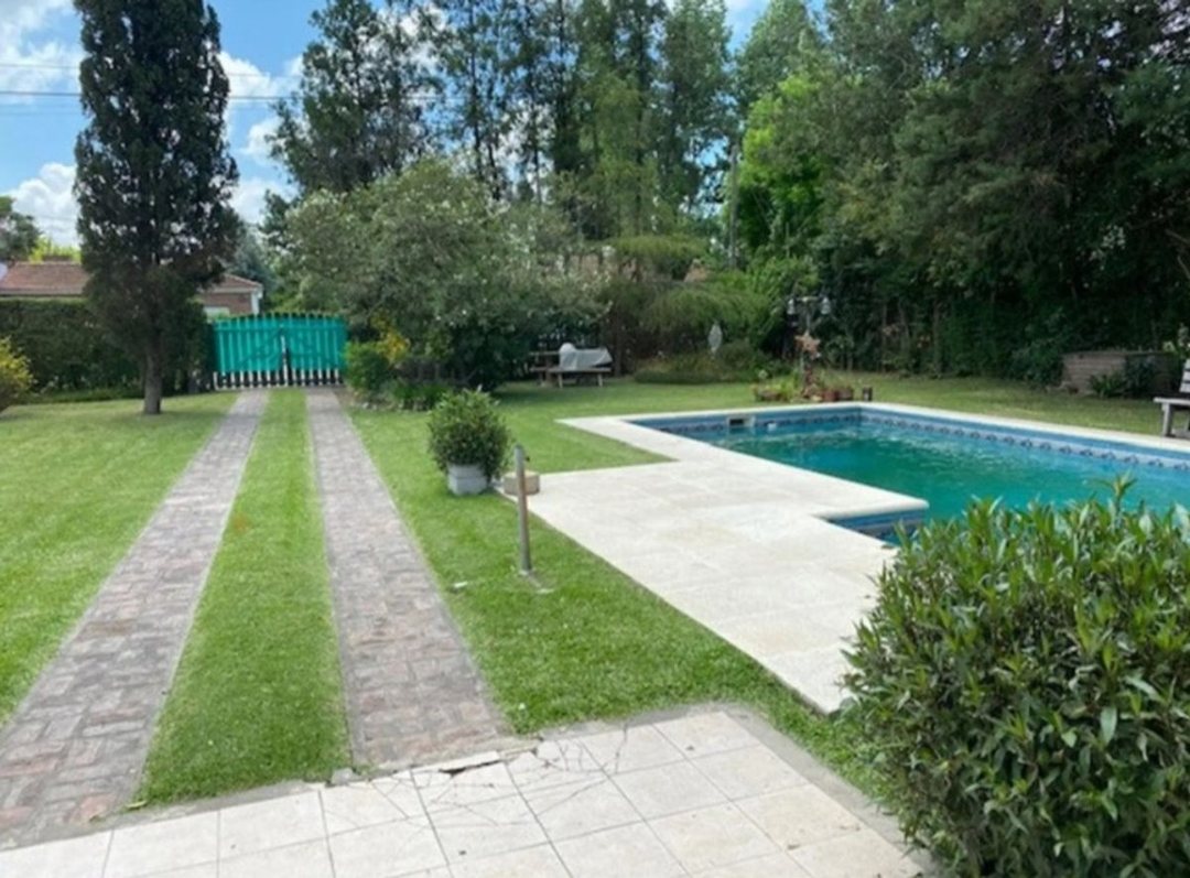 CASA QUINTA QUINCHO BARRIO MONTECARLO, DEL VISO