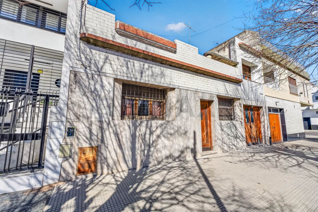 VENTA CASA BARRIO NAON