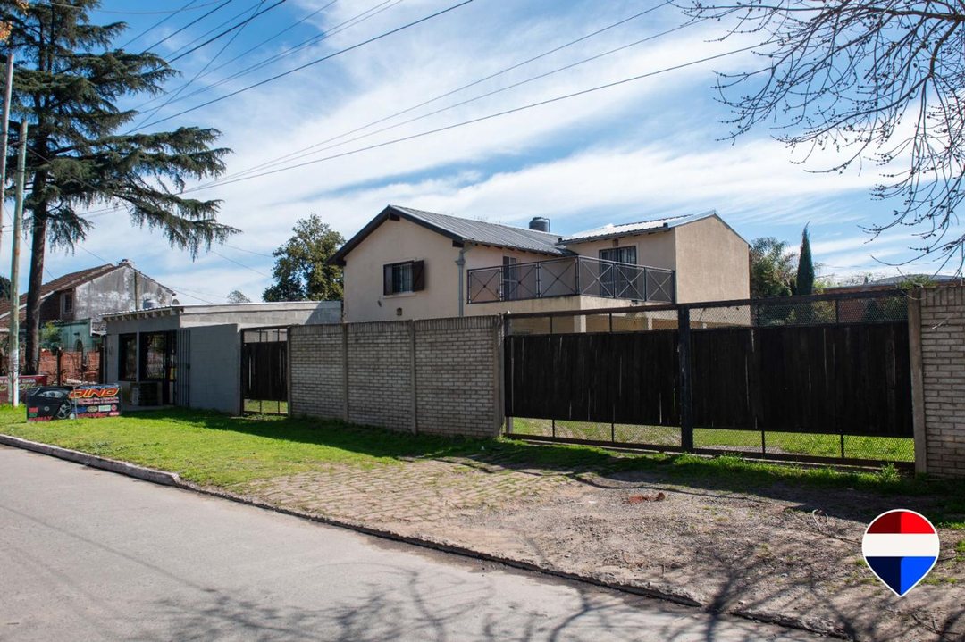 CASA 4 AMBIENTES EN VENTA EN CANNING
