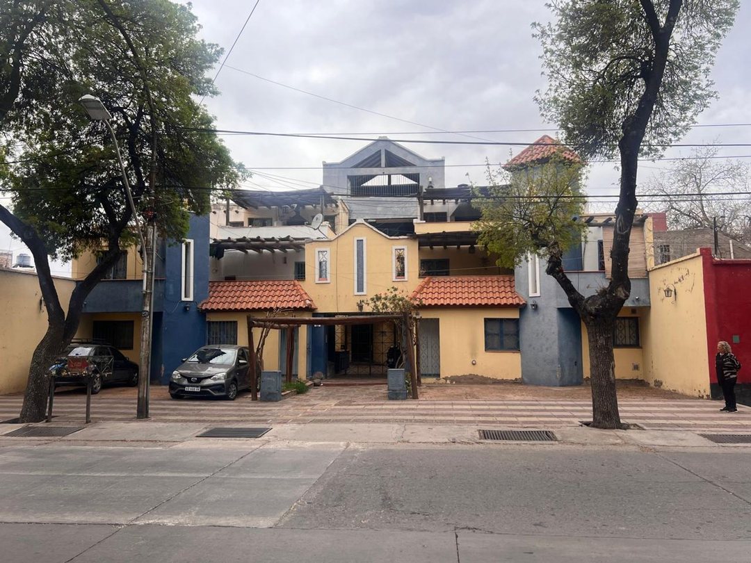 VENTA DEPARTAMENTO PLANTA BAJA CIUDAD MENDOZA