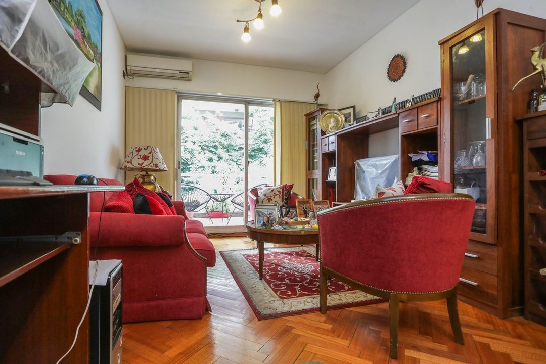 Departamento 4 ambientes cochera y balcón Belgrano