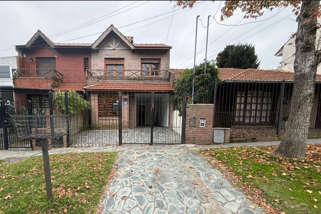 Venta PH 4 Ambientes San Carlos SUM Parque
