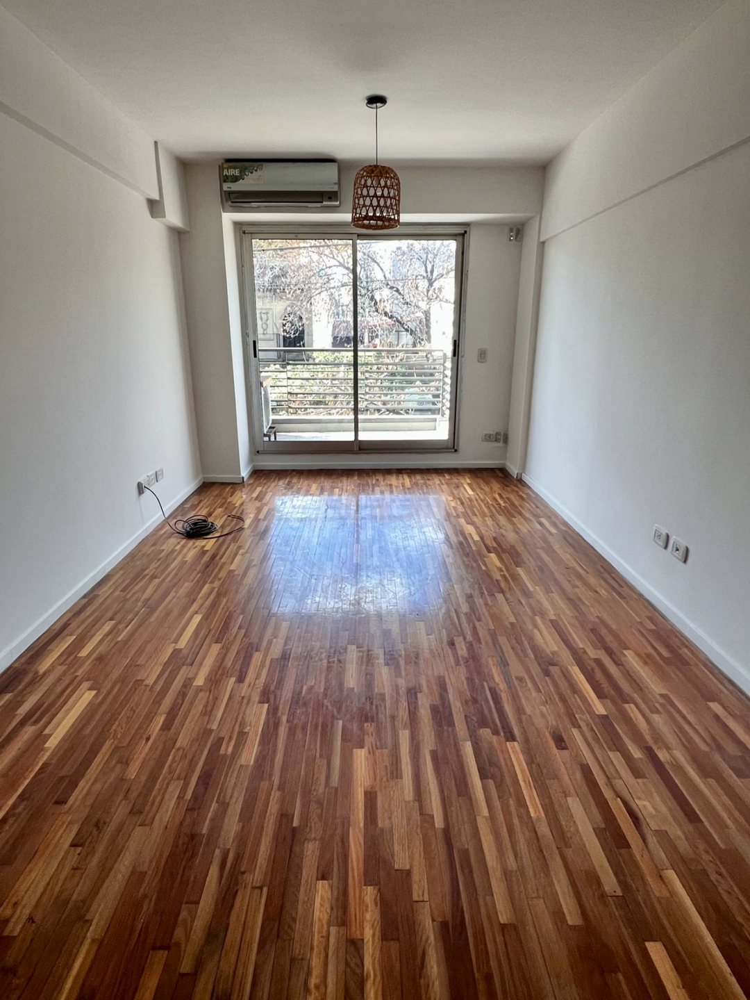 VENTA MONOAMBIENTE EN PARQUE CHACABUCO CON BALCÓN