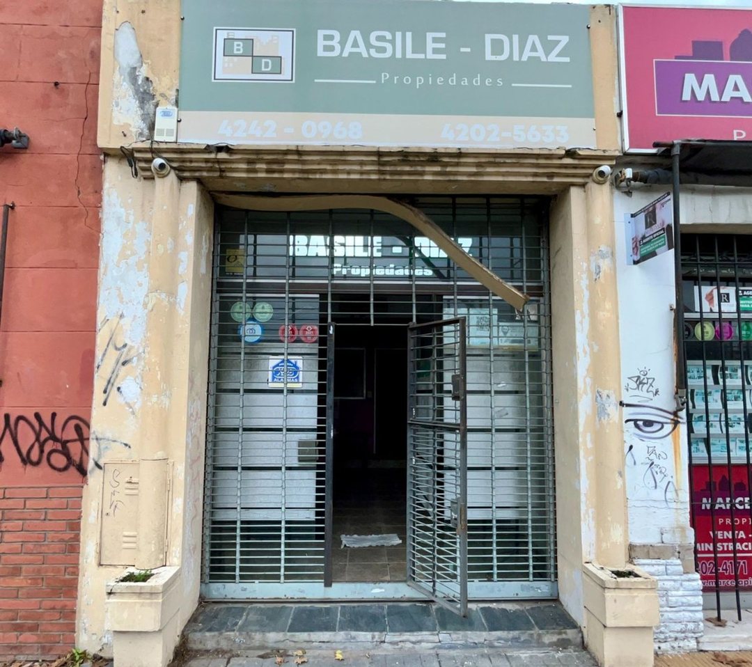 Local/oficina 2 ambientes en venta en Banfield