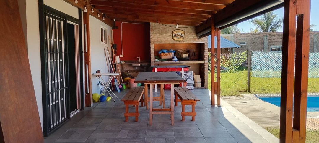 VENTA CASA 2 DORMITORIOS CON PILETA IBARLUCEA