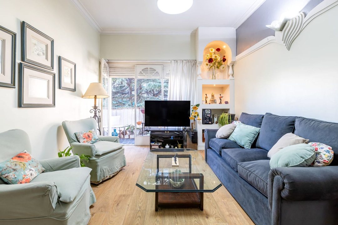 VENTA SEMIPISO 4 AMB  COCHERA EXCELENTE UBICACION