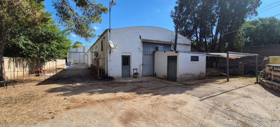 VENTA GALPON + CASA, AVENIDA JAPON