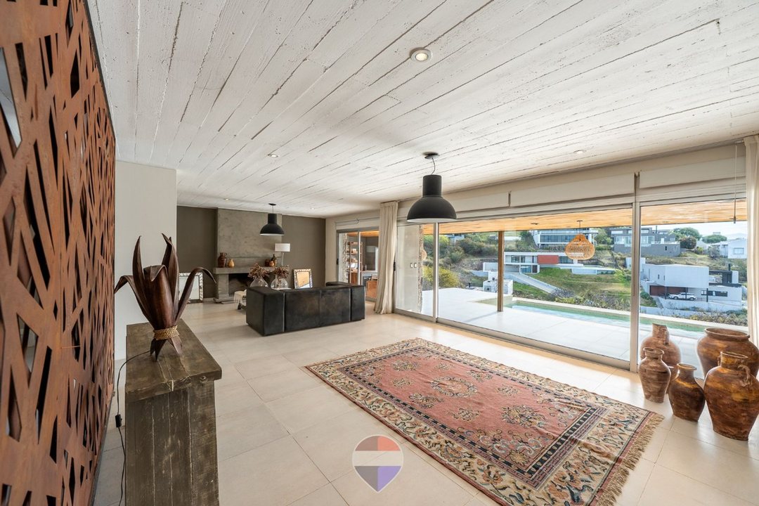VENTA CASA 4 DORMITO LA CUESTA LA CALERA CÓRDOBA